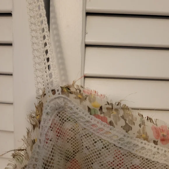 Young Threads top - Picture 5 of 9